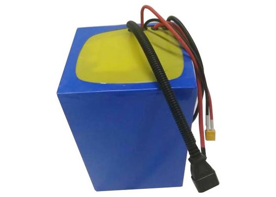 Treiben Sie wieder aufladbare Lithium-Polymer-Batterie 72V 40AH der 1500mal-Zyklus-Leben an